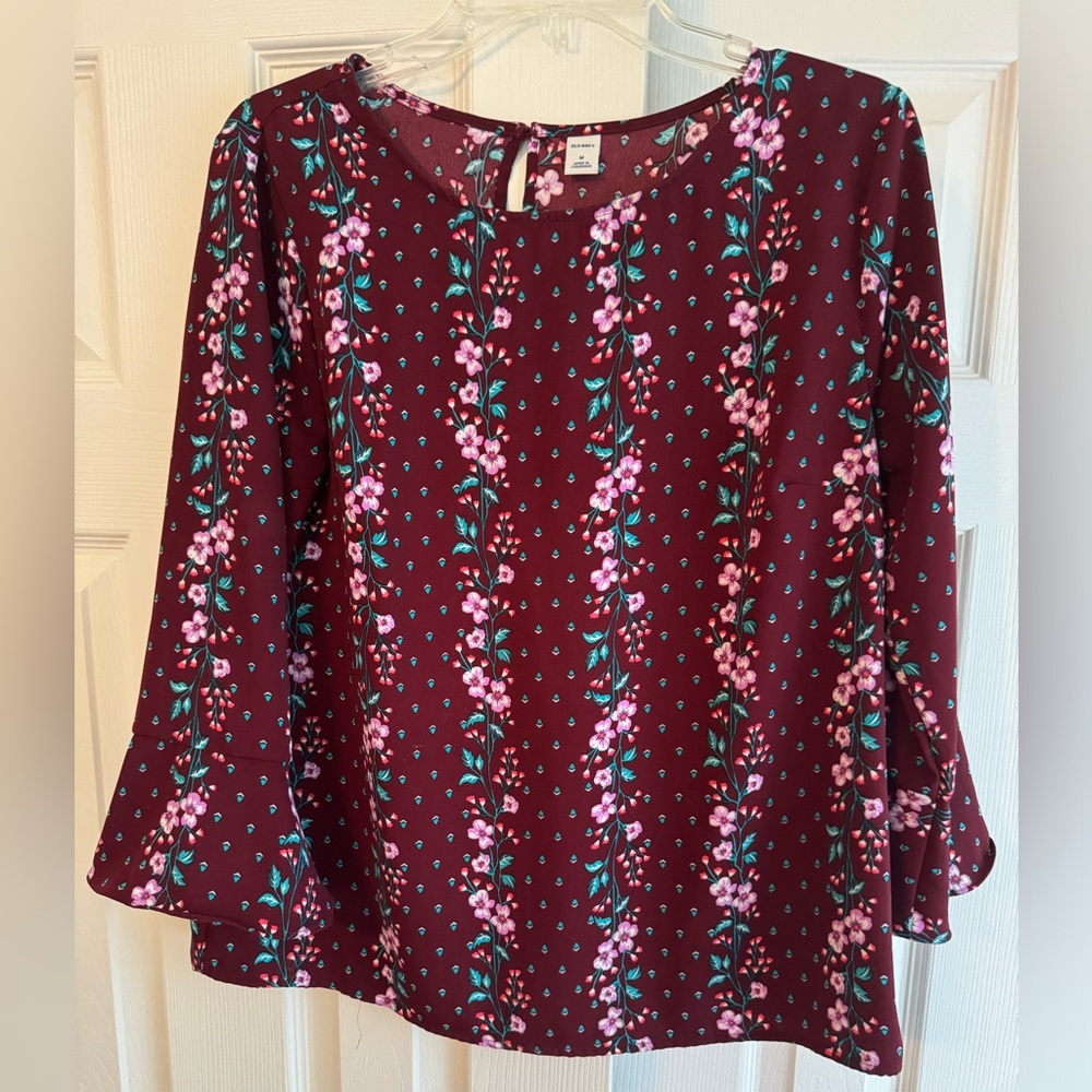 Cute floral blouse🌸